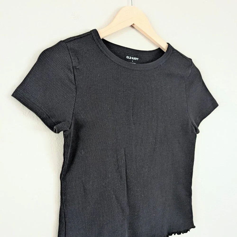 Slim Fit‎ Scallop Hem Waffle Knit Baby Tee Black Crew Neck Cotton Poly Women's M